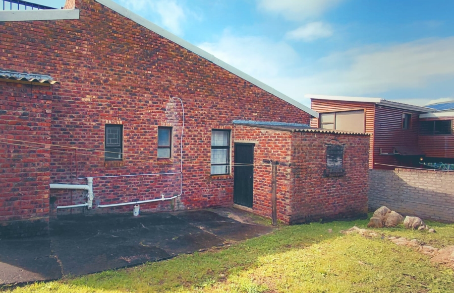 4 Bedroom Property for Sale in Oyster Bay Eastern Cape